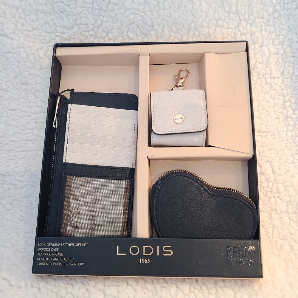 Lodis - NWT - 100% genuine leather gift set